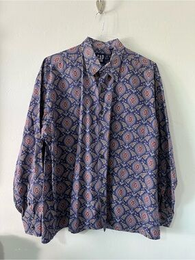GAP Men's Navy Blue Paisley Button-Down Shirt